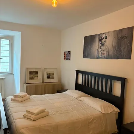 Trevi Relax Apartment Apartman *