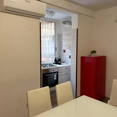 Trevi Relax Apartment Daire *